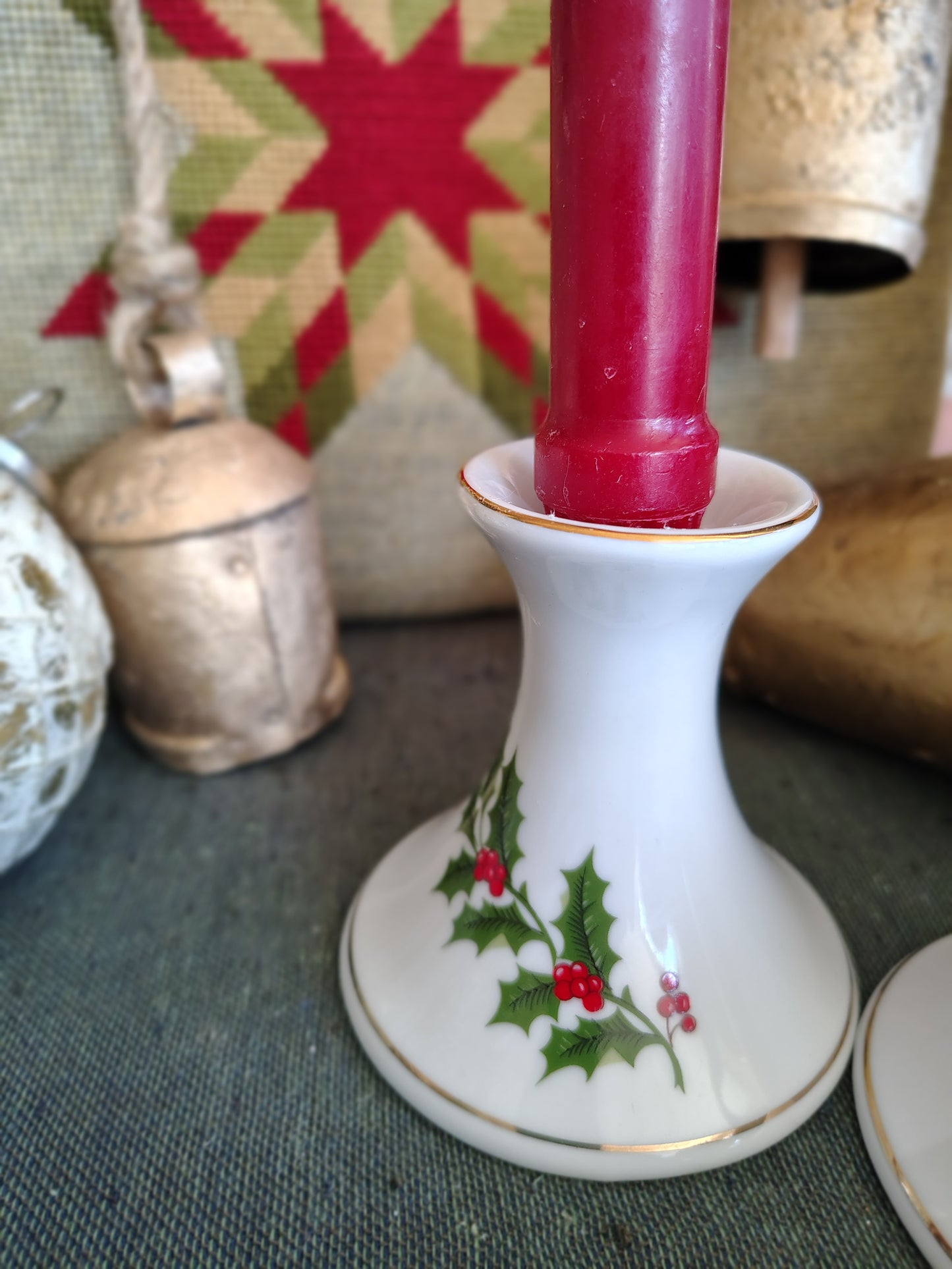 Vintage 1980s Christmas Holly Porcelain Candlestick Holders – Made in Japan, Set of 2