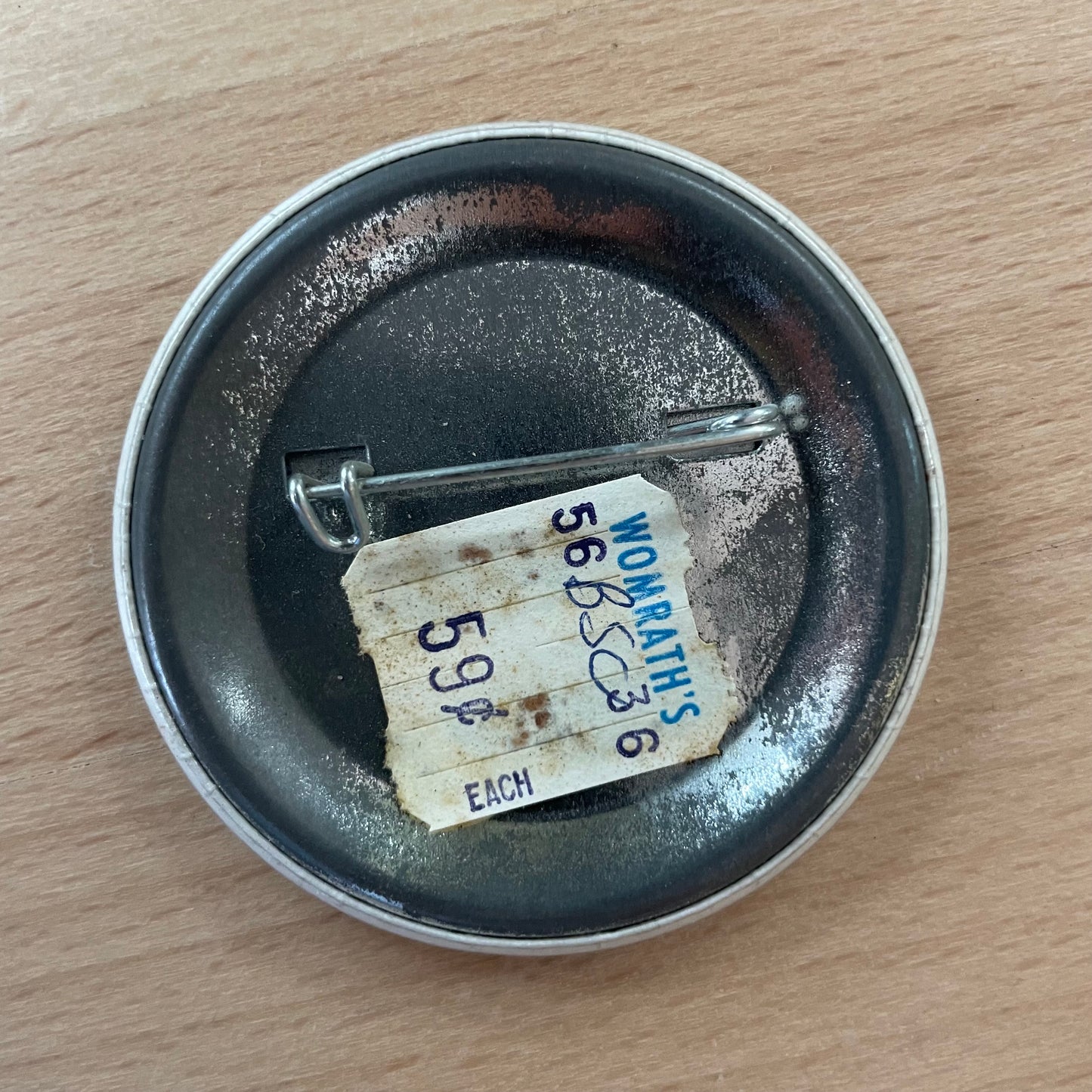 Vintage 1970s St. Patrick’s Day Shamrock Pinback Button – “Faith ’n Begorrah… It’s March 17th” – Russ Berrie – 2.25”