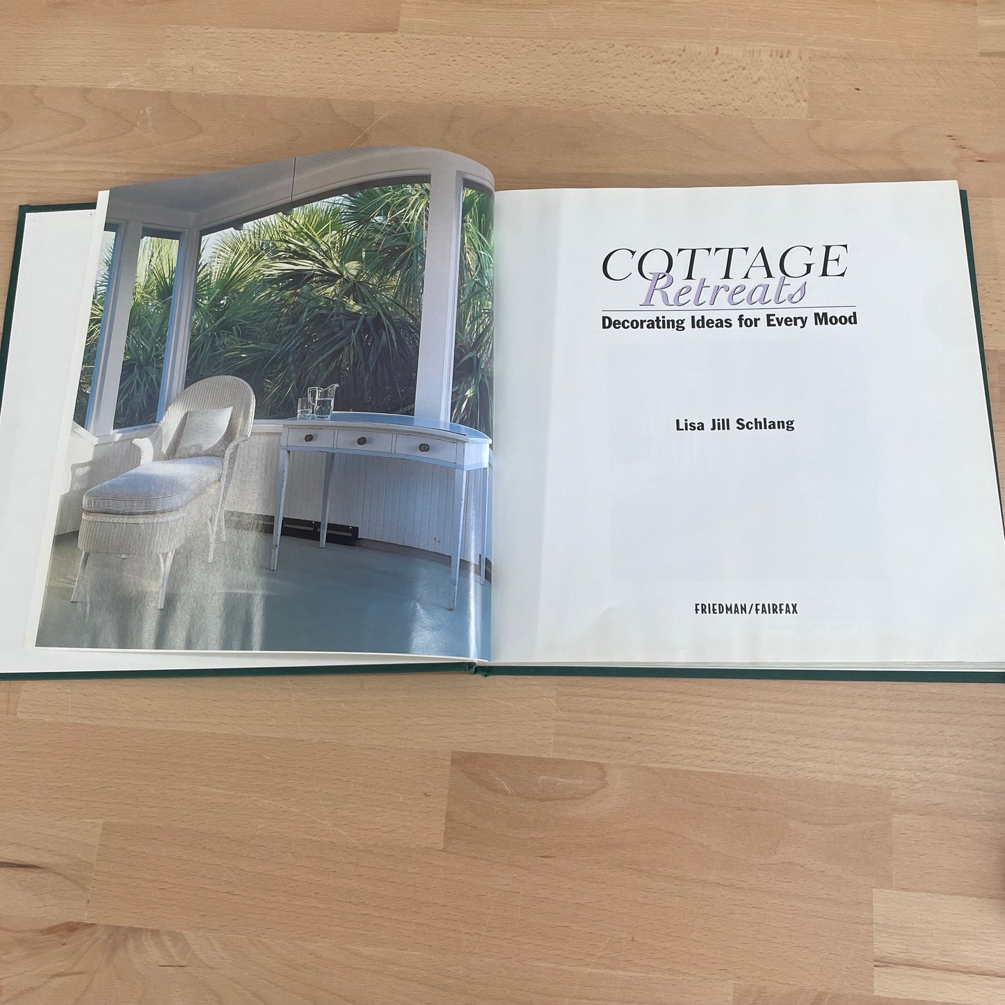Cottage Retreats by Lisa Jill Schlang – Country Cottage Style Decor Book