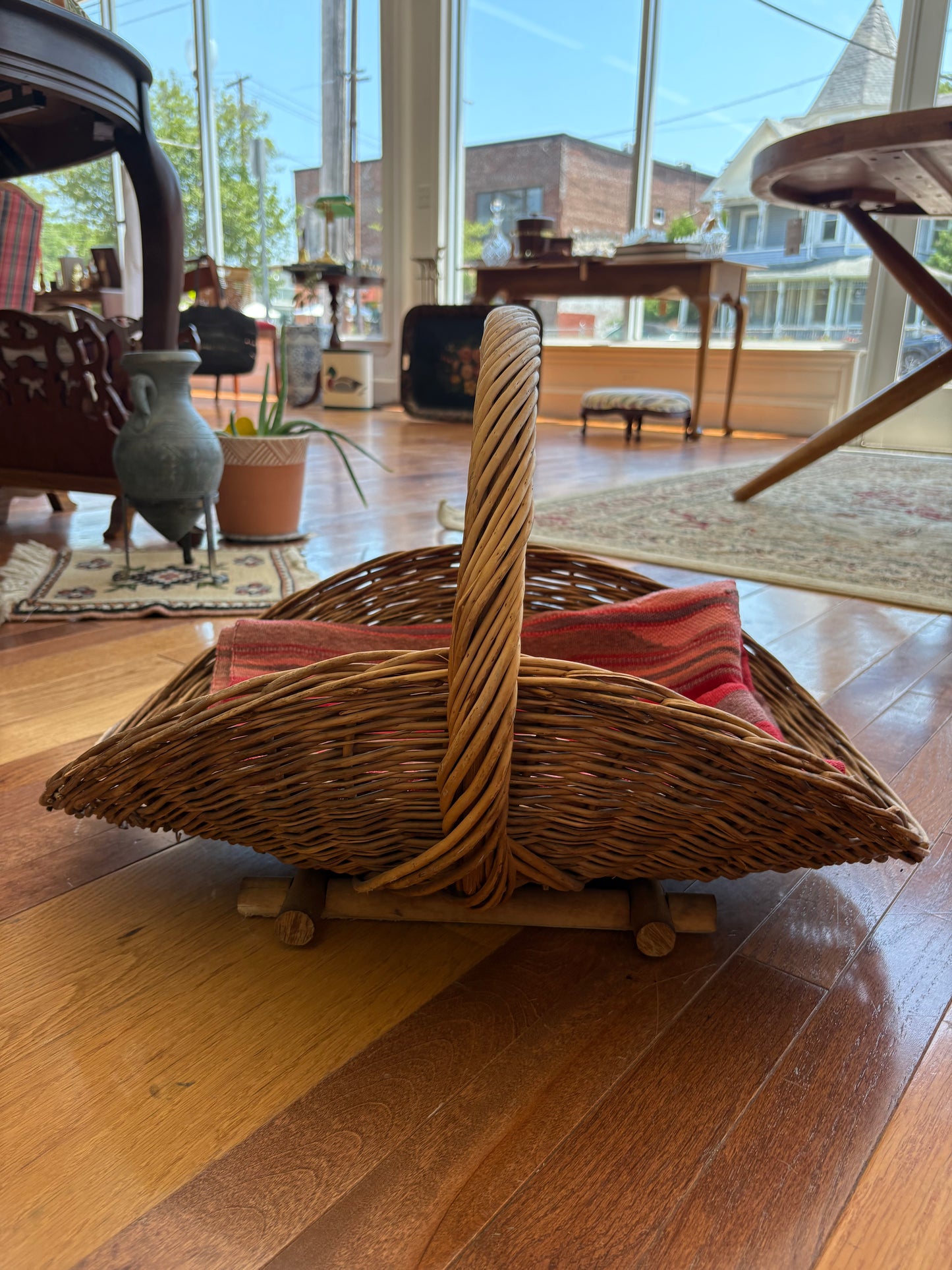 Large French Wicker Gathering Basket – Rustic Garden Flower Carrier, 23″ Long