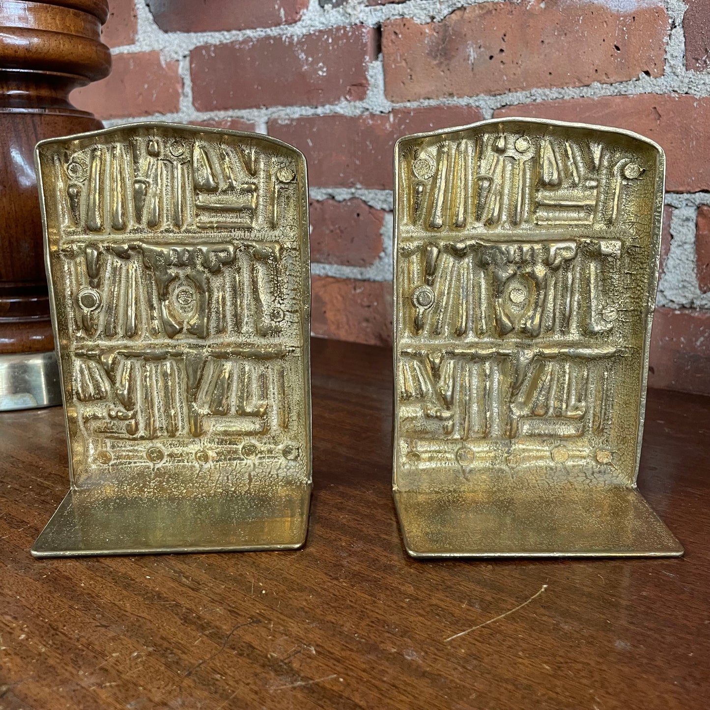 Vintage Brass Bookcase Bookends – Hollywood Regency Library Decor