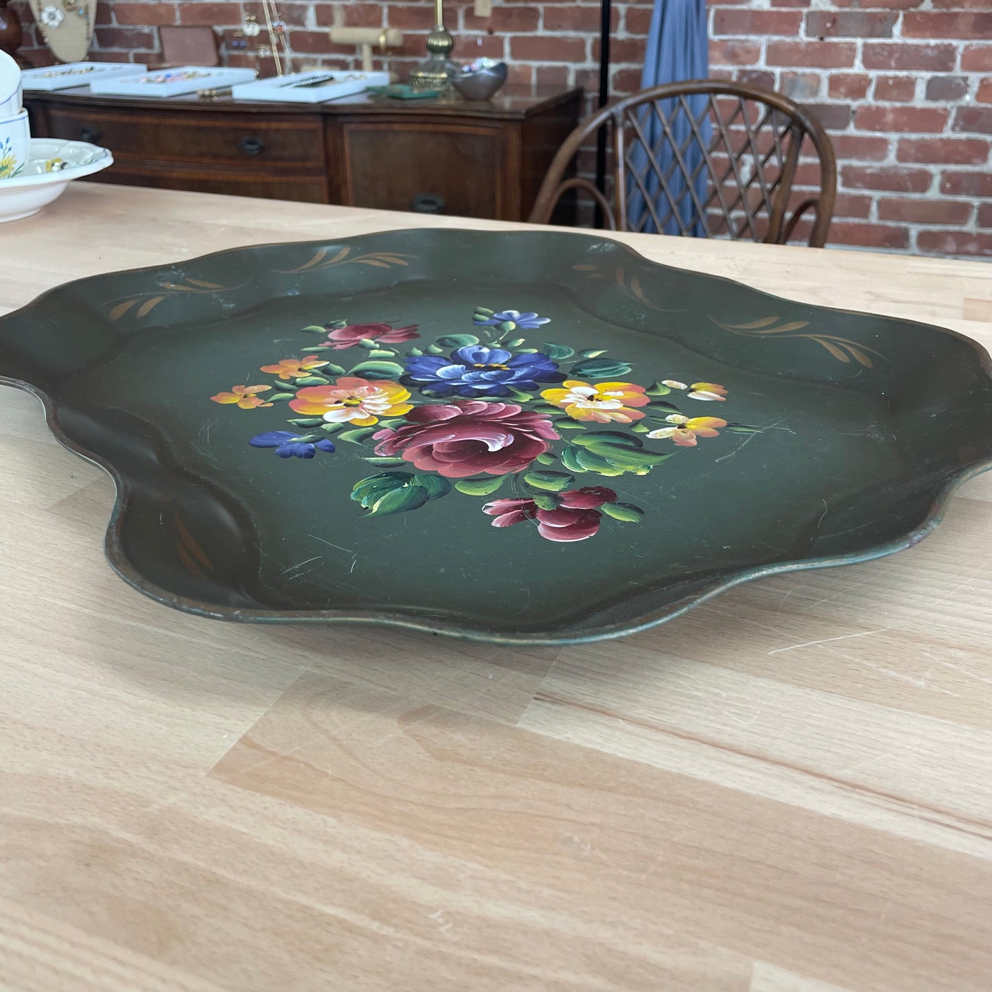 Hand-Painted Nashco Green Tole Tray with Floral Design, 1950s Vintage