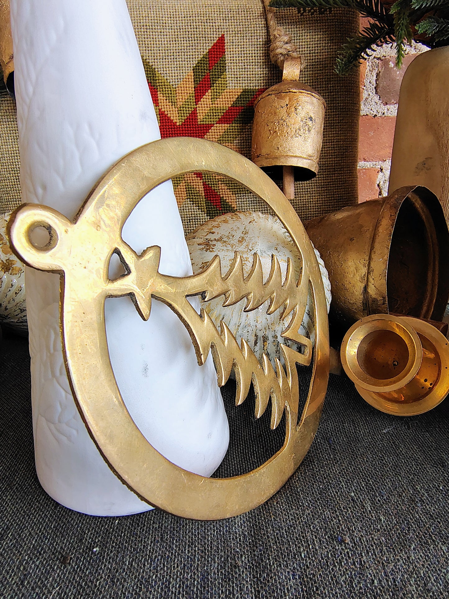 Vintage Brass Christmas Tree Wall Sconce – Mid-Century Holiday Candle Holder