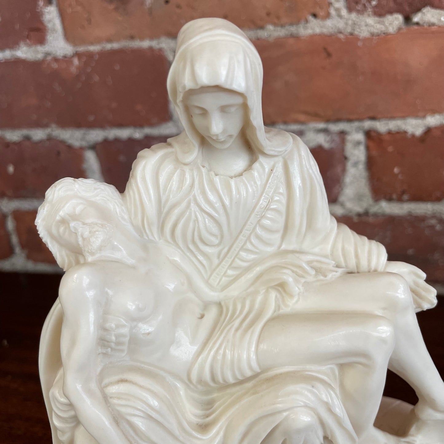 Vintage 7” Alabaster "Pietà" Sculpture by A. Giannetti – Made in Italy