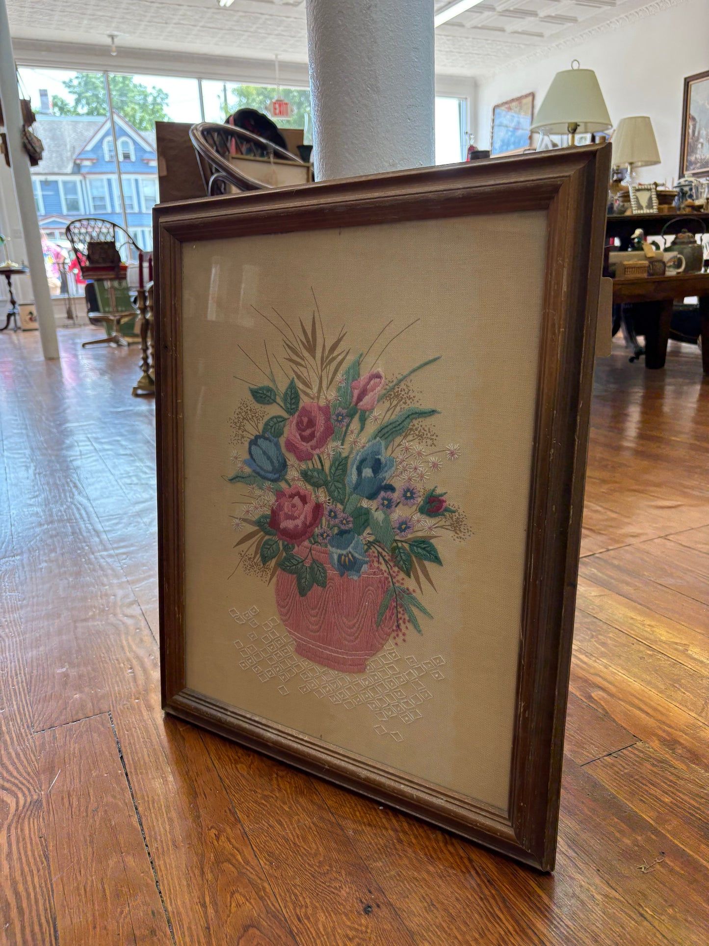 Vintage Floral Crewel Embroidery – Framed Bouquet Needlepoint, 23″ × 19″