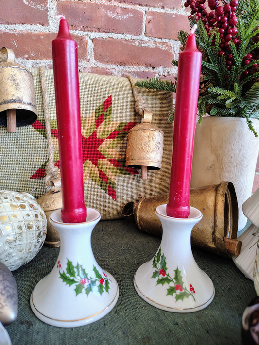 Vintage 1980s Christmas Holly Porcelain Candlestick Holders – Made in Japan, Set of 2