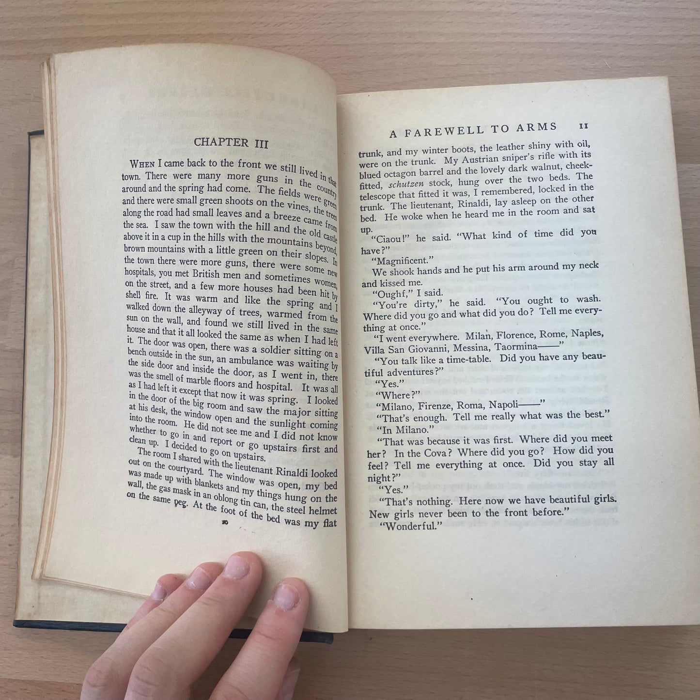 Ernest Hemingway Collier Classics – For Whom the Bell Tolls & A Farewell to Arms