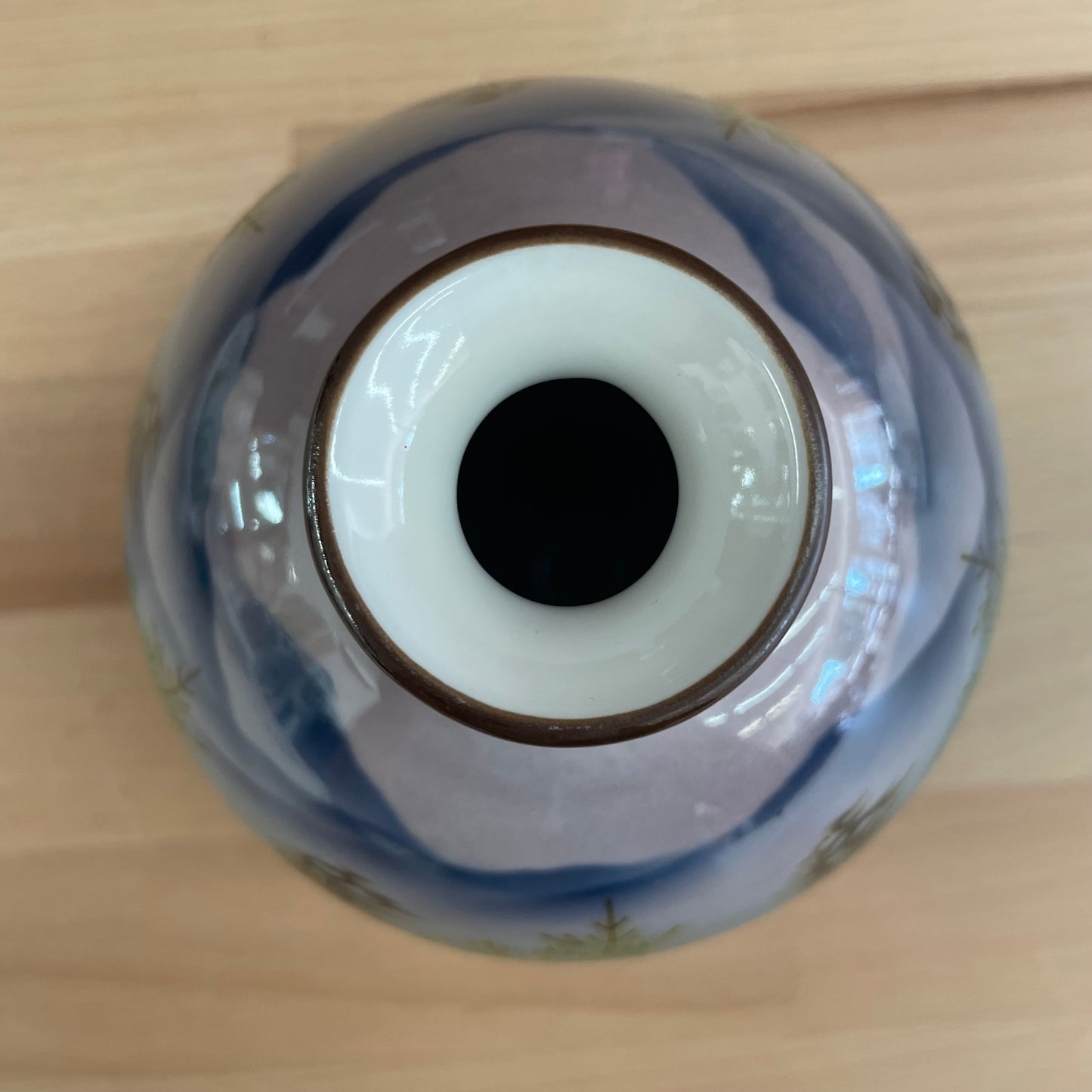 Kutani Hand-Painted Japanese Porcelain Vase – Pine Trees & Mountain Landscape at Dusk