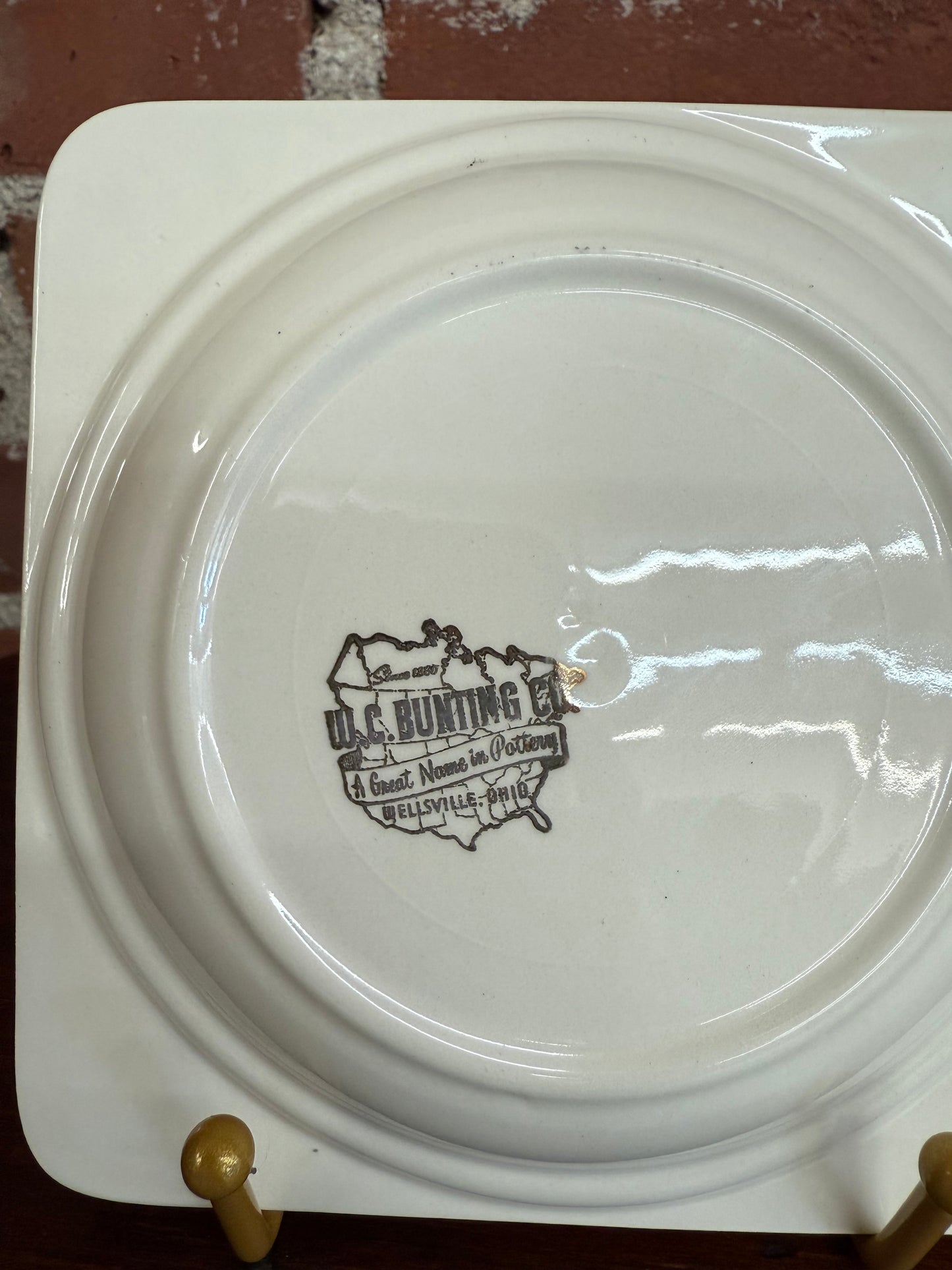 Vintage University of Rochester Ashtray – U.S. Bunting Co. Pottery, 5.5” Square Ceramic with Gold Trim