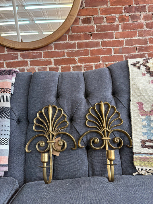 Pair Vintage Brass Shell & Fleur-de-Lis Wall Sconces – Hollywood Glam, 13″