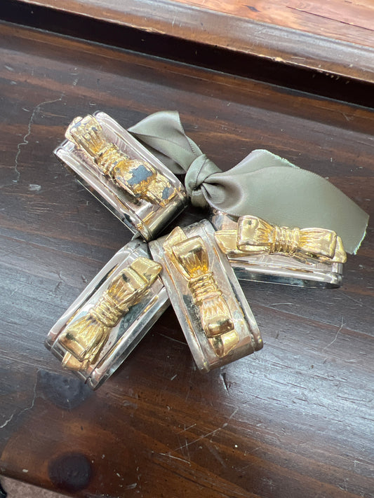 Vintage Gold Bow Napkin Rings — Holiday & Christmas Table Décor, Set of 4