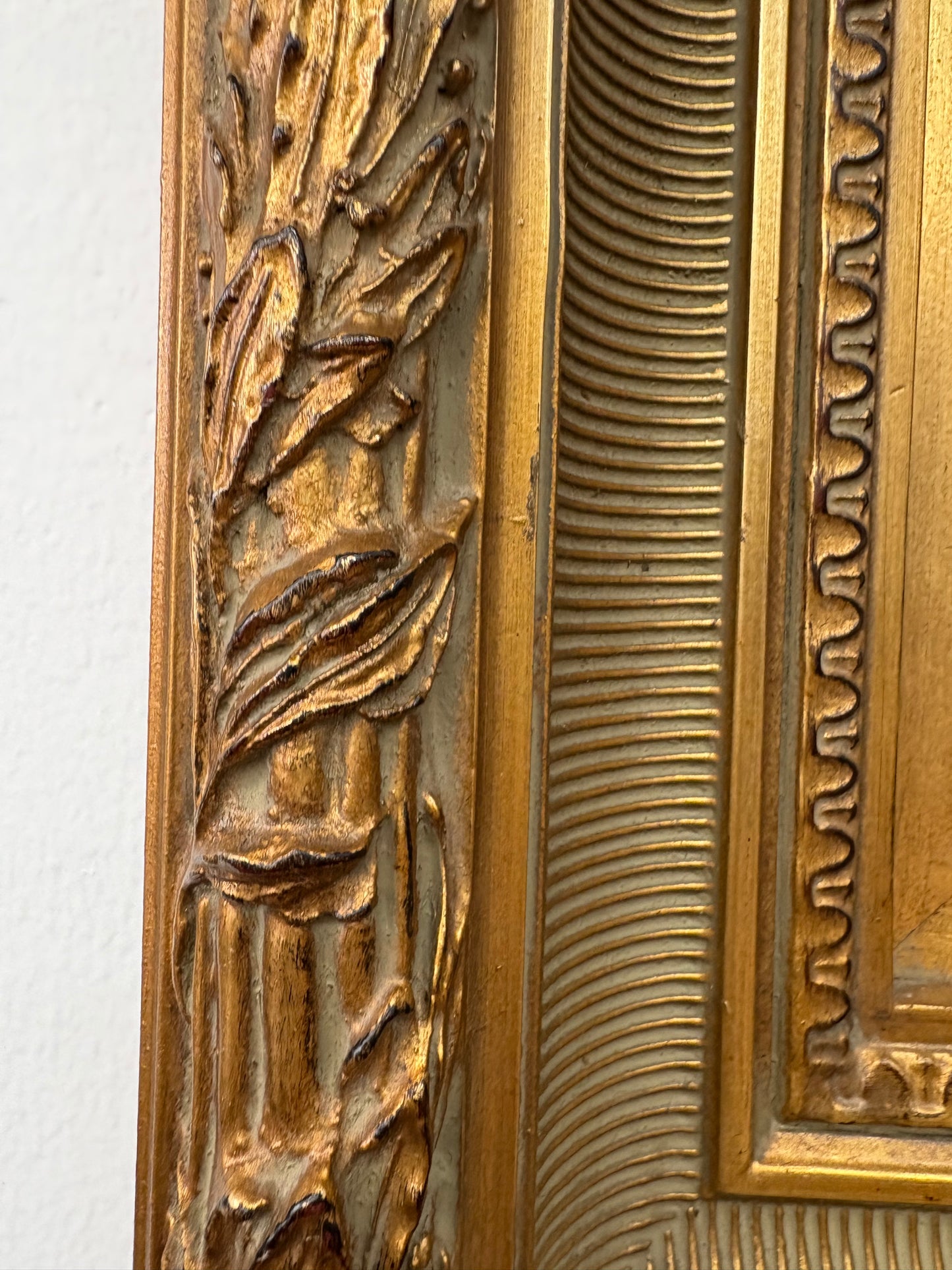 Framed Still-Life Oil – Basket of Red Apples, Ornate Gilt Frame, 20″ × 18″