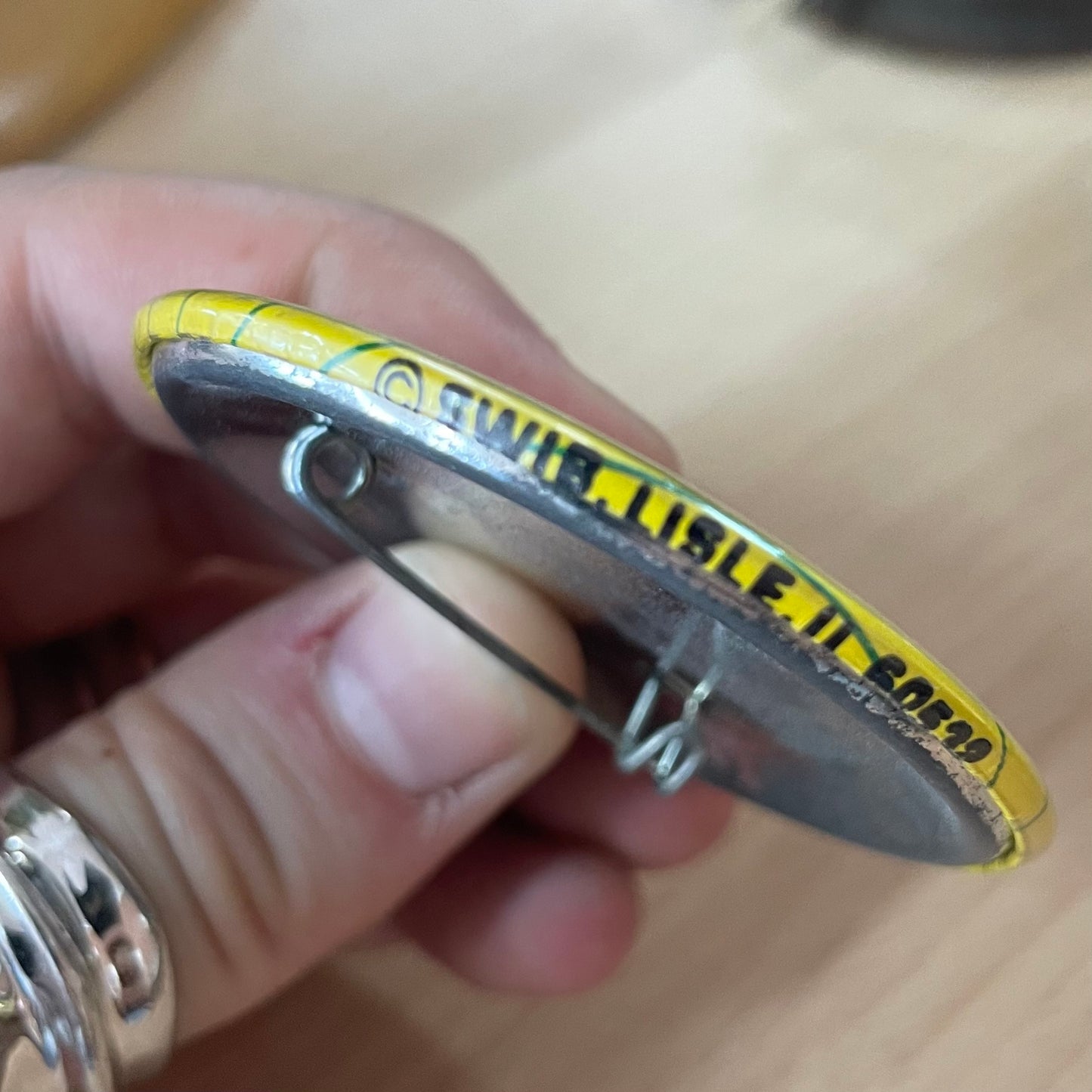 Vintage Feminist Pin – “The Best Man for the Job is a Woman” – Yellow Memo Style