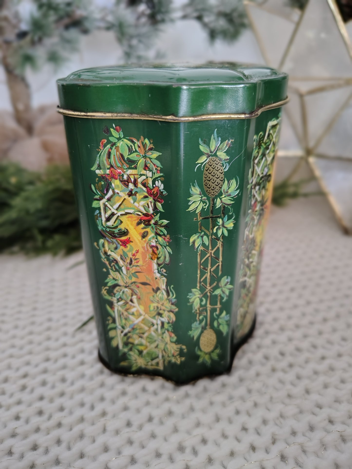Set of 4 Vintage 1981 Avon “Fruit Garden” Christmas Tins – Green & Gold Holiday Storage Containers, Made in England