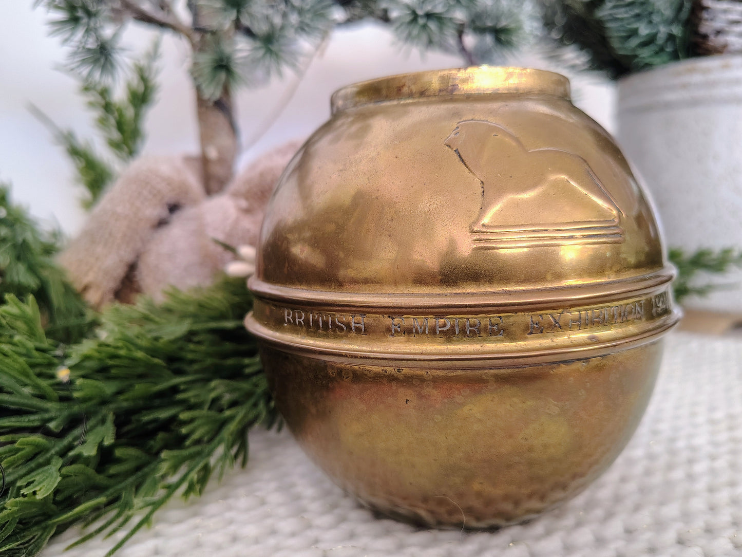 1924 Lipton Brass Tea Caddy – British Empire Exhibition Globe Tin, 5″ Tall Christmas