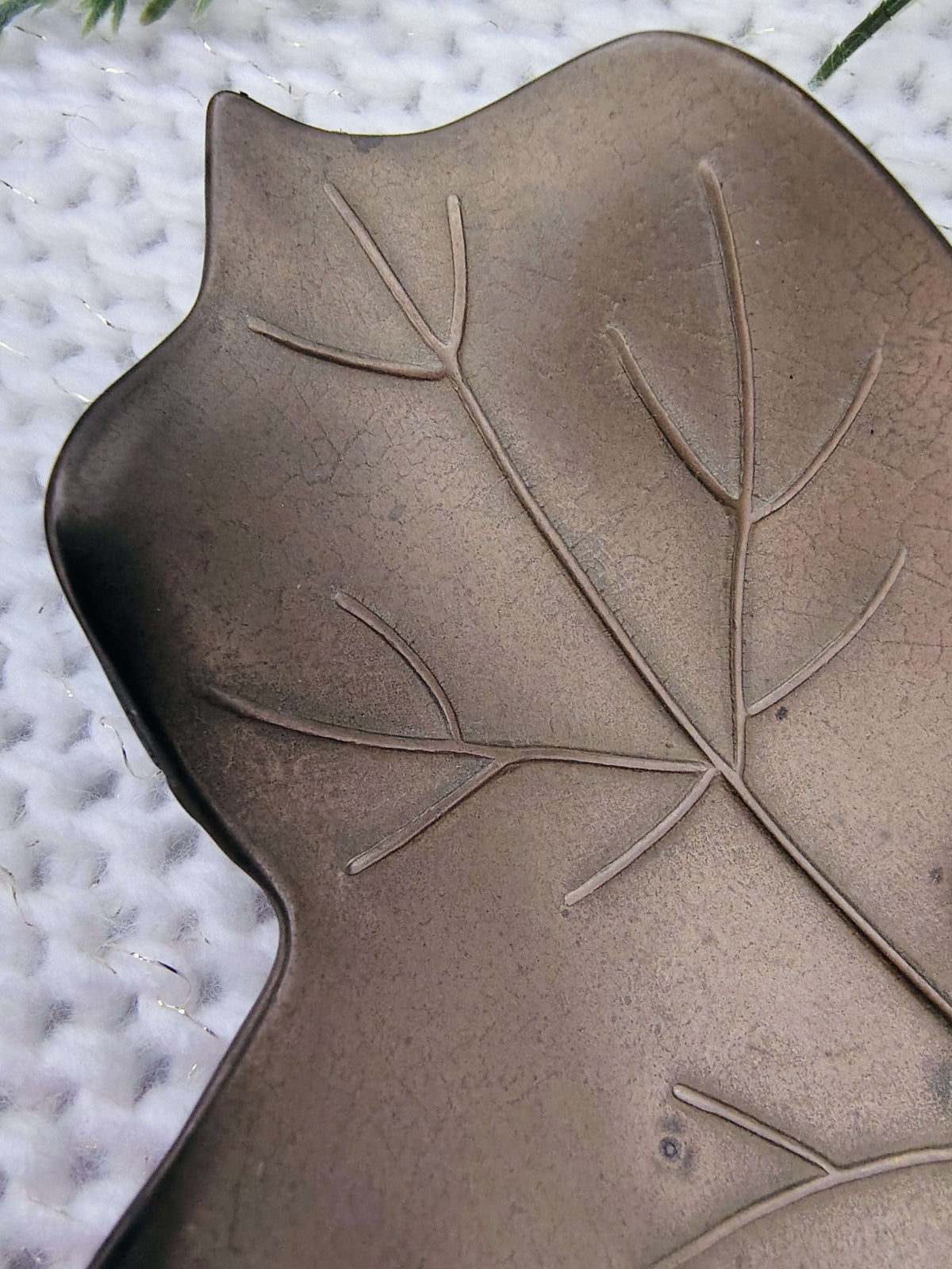 Vintage Solid Brass Leaf Tray with Grapes Design – Small Decorative Dish – photo 6 of 6