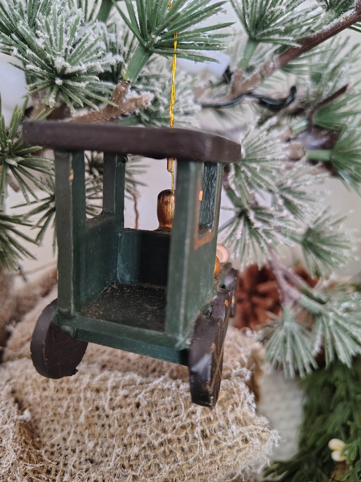 Vintage Hand-Painted Wood Christmas Train Ornament – Green & Gold Locomotive