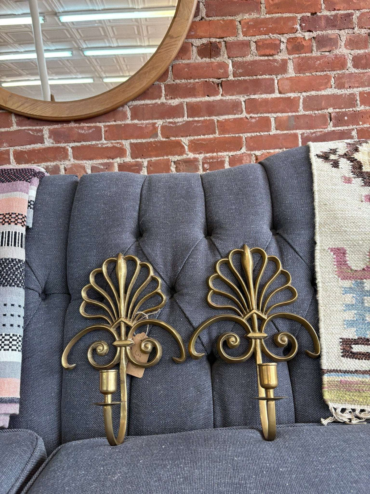Vintage Hollywood Regency Brass Shell and Fleur-de-Lis Wall Sconces, Pair, photo 2 of 7