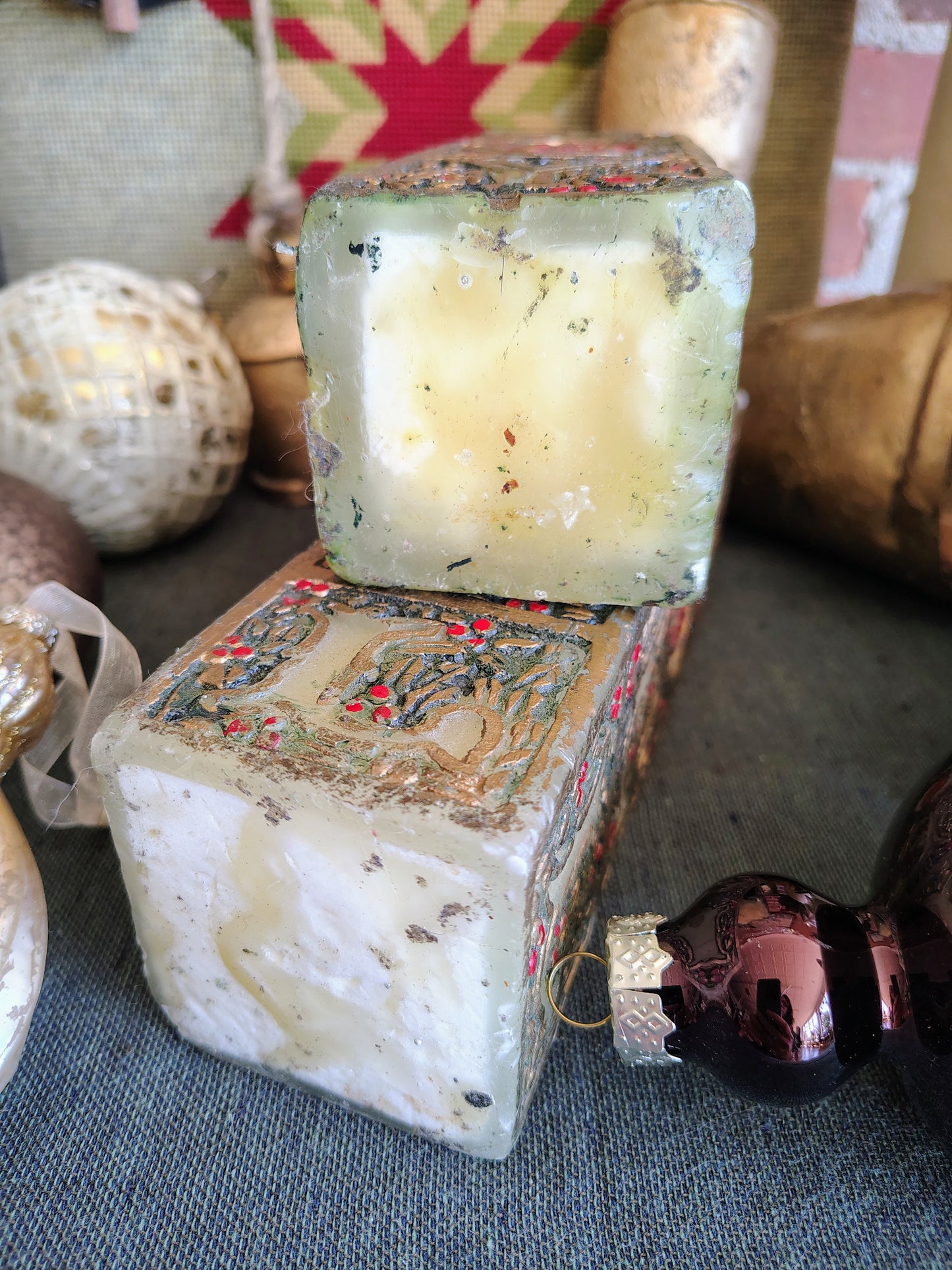 Vintage “JOY” and “NOEL” Embossed Christmas Pillar Candles – Gold, Red & Green