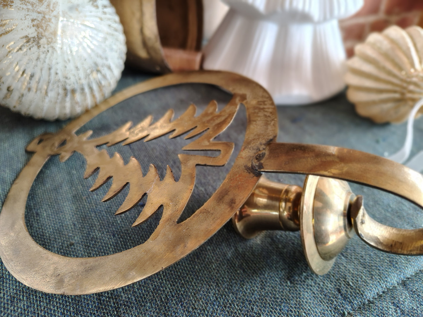 Vintage Brass Christmas Tree Wall Sconce – Mid-Century Holiday Candle Holder