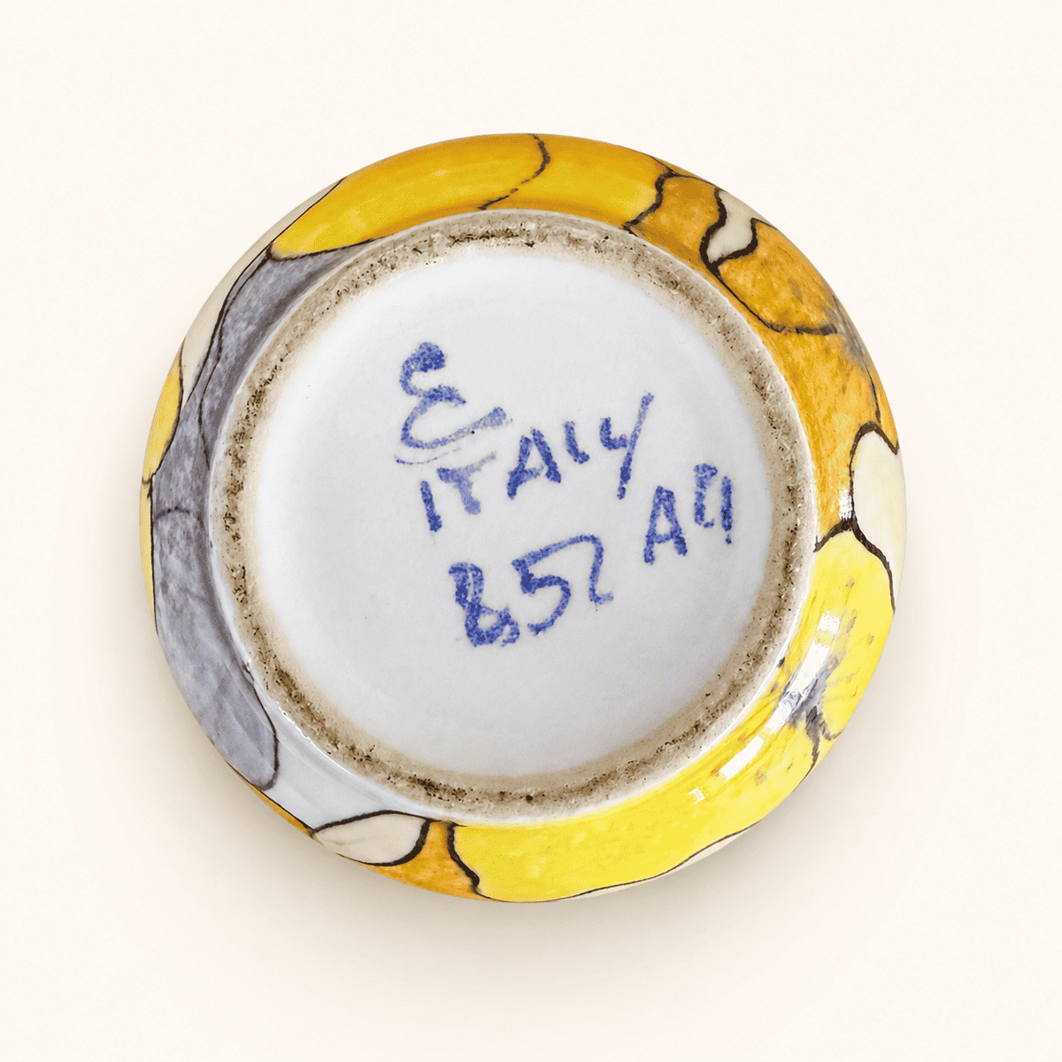 Base of the Italian hand-painted sugar bowl marked Italy