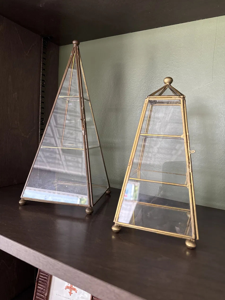 Brass and Glass Obelisk Display Cases, Pair — Mirrored Bases, Hollywood Regency Vitrines
