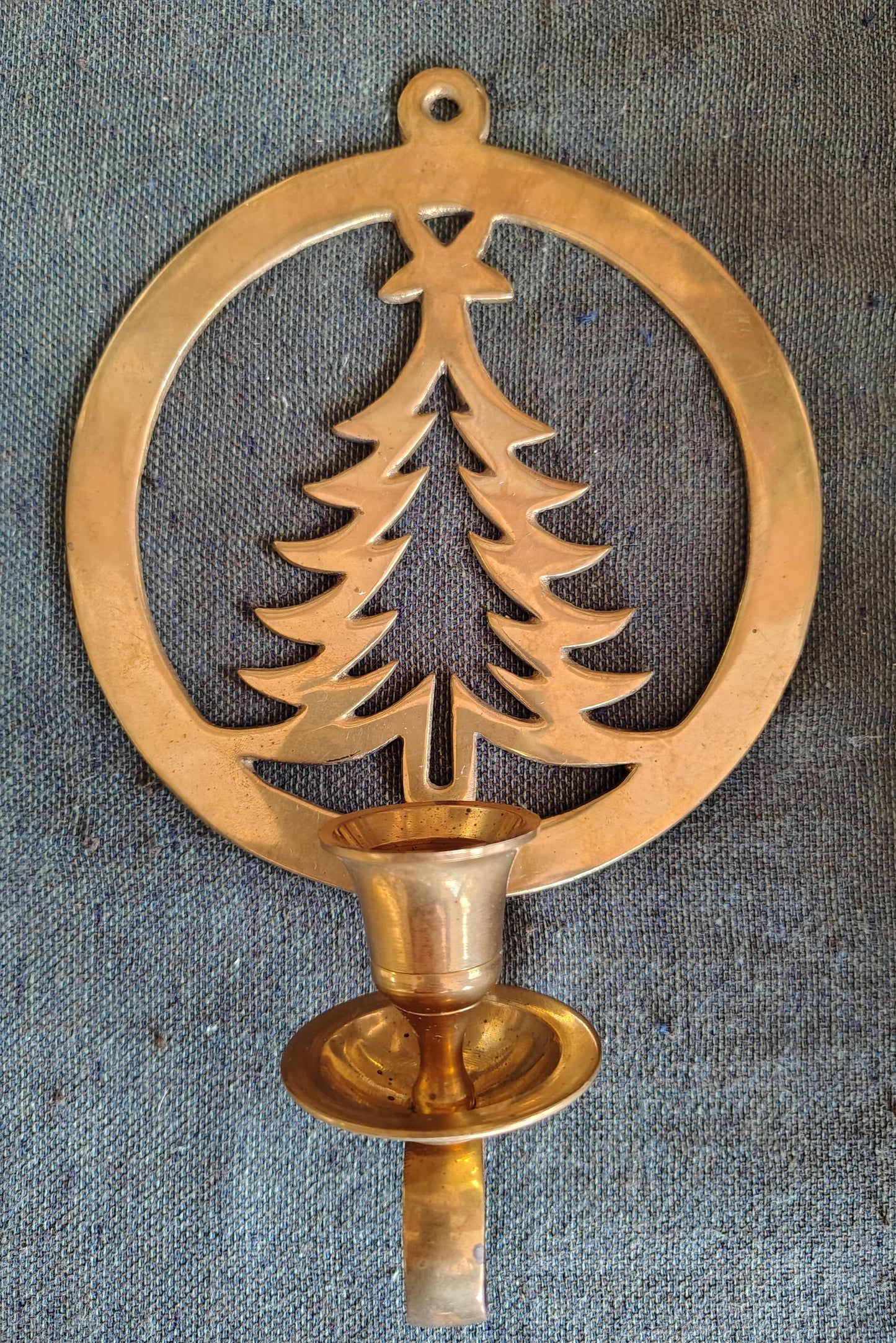Vintage Brass Christmas Tree Wall Sconce – Mid-Century Holiday Candle Holder