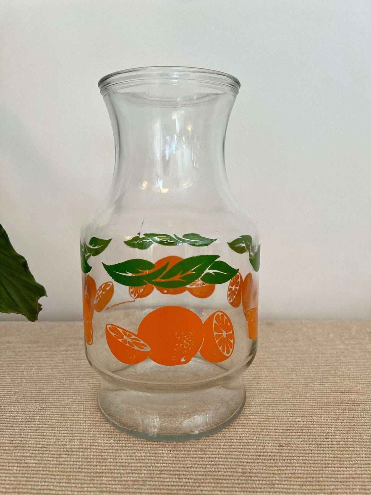 Vintage Anchor Hocking glass orange juice carafe with oranges and green leaves, photo 6 of 9
