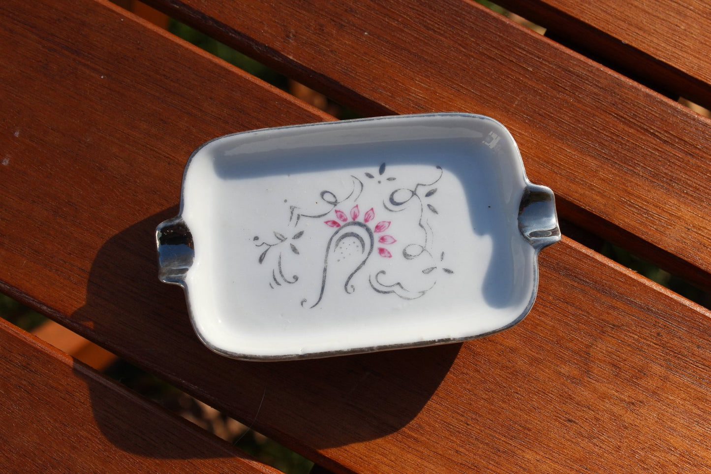 Vintage Porcelain Japan ashtray, trinket holder change holder / 1980's hand painted ashtray - Loom Vintage