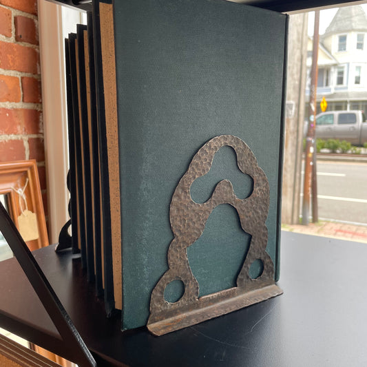 Hammered Metal Bookends with Abstract Cutout Design — Rusty Patina, Pair, 6.25"H