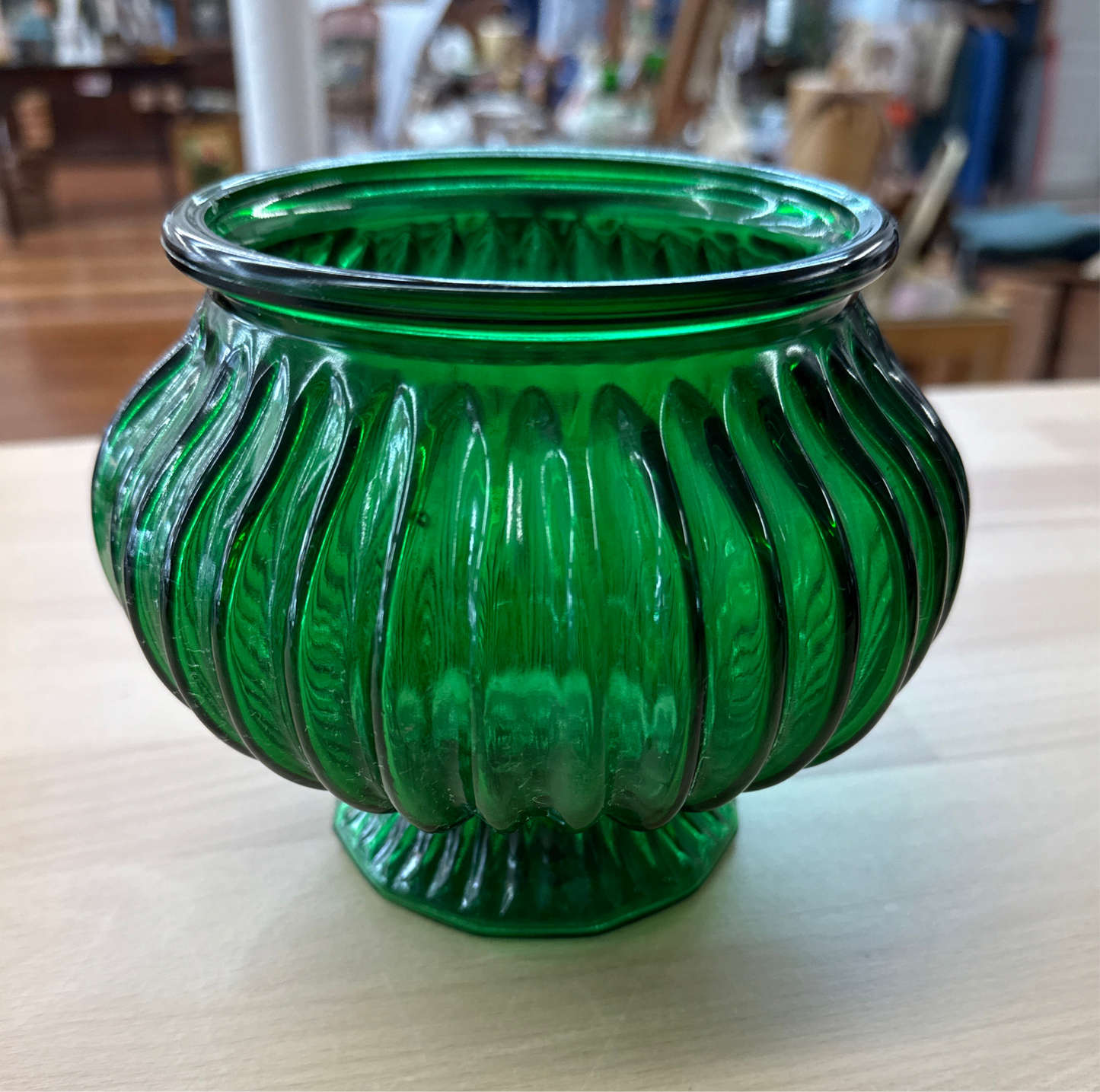 E.O. Brody G105 Emerald Green Ribbed Glass Pedestal Vase, Mid-Century