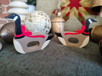 Vintage Hallmark Wooden Goose Christmas Napkin Rings – Set of 2 – photo 3 of 8