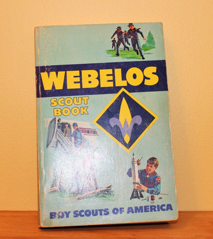 1982 Printing of 1967 Webelos Scout Book, Paperback, Scout's Honor, Memorablia - Loom Vintage