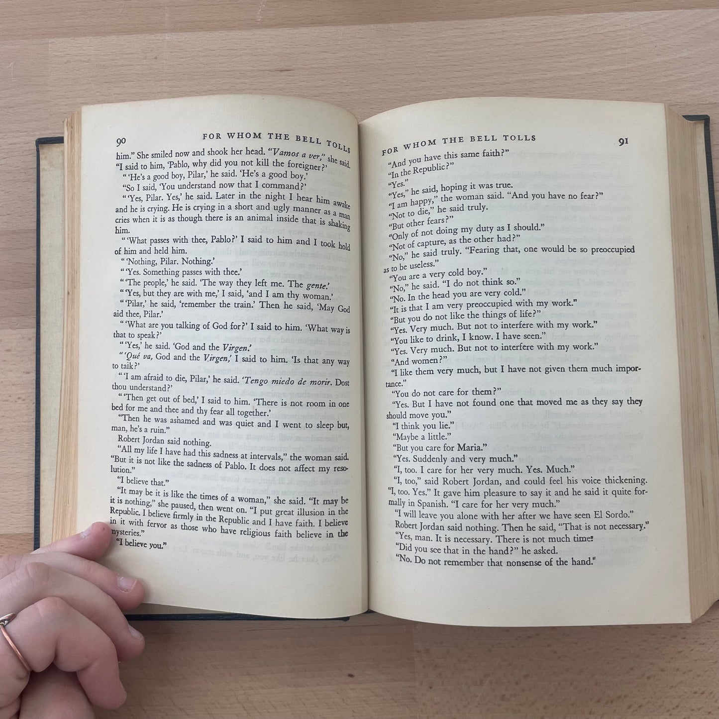 Ernest Hemingway Collier Classics – For Whom the Bell Tolls & A Farewell to Arms