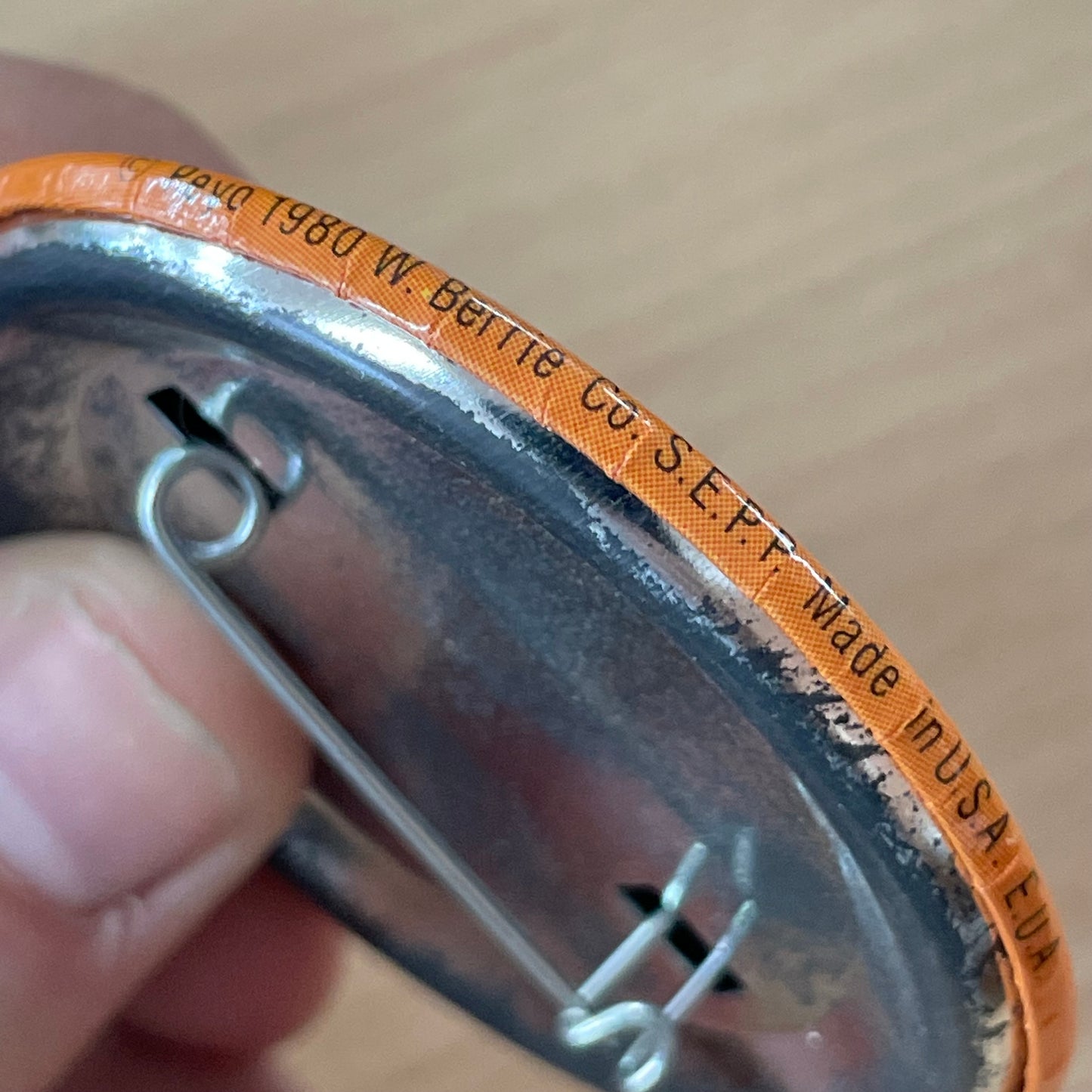 Vintage Smurfs TGIF Pinback Button – 1980s Collectible Cartoon Badge (2.25")