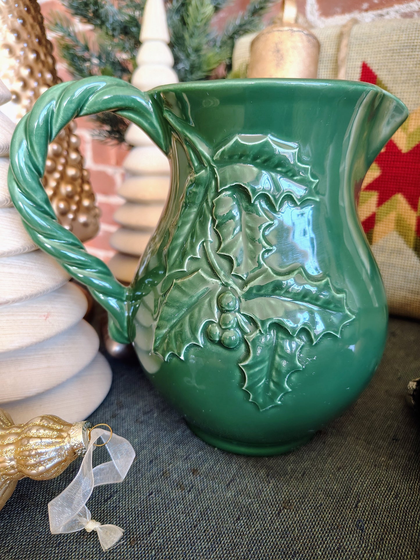 Italian Green Ceramic Holly Christmas Pitcher – Made in Italy (No. 10080)