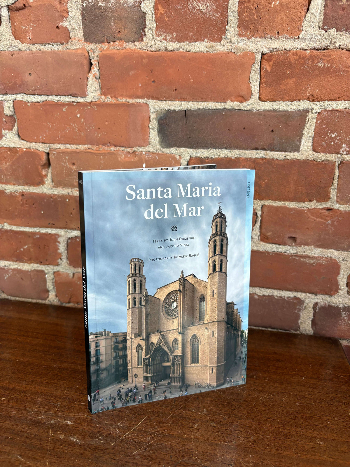 Cover of Santa Maria del Mar, showing the Gothic facade of the Barcelona basilica
