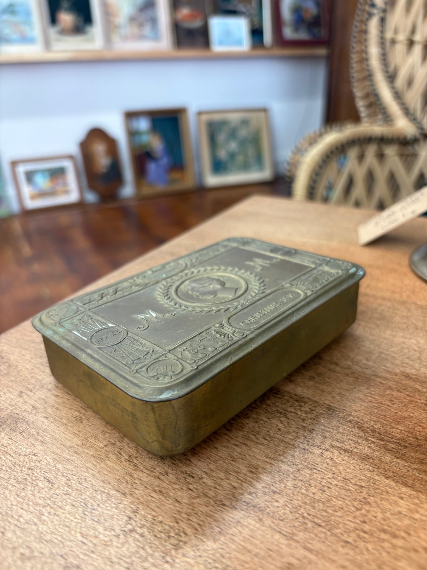 WWI Princess Mary Brass Gift Tin – 1914 Soldiers’ Christmas Box, 5″ × 3.5″