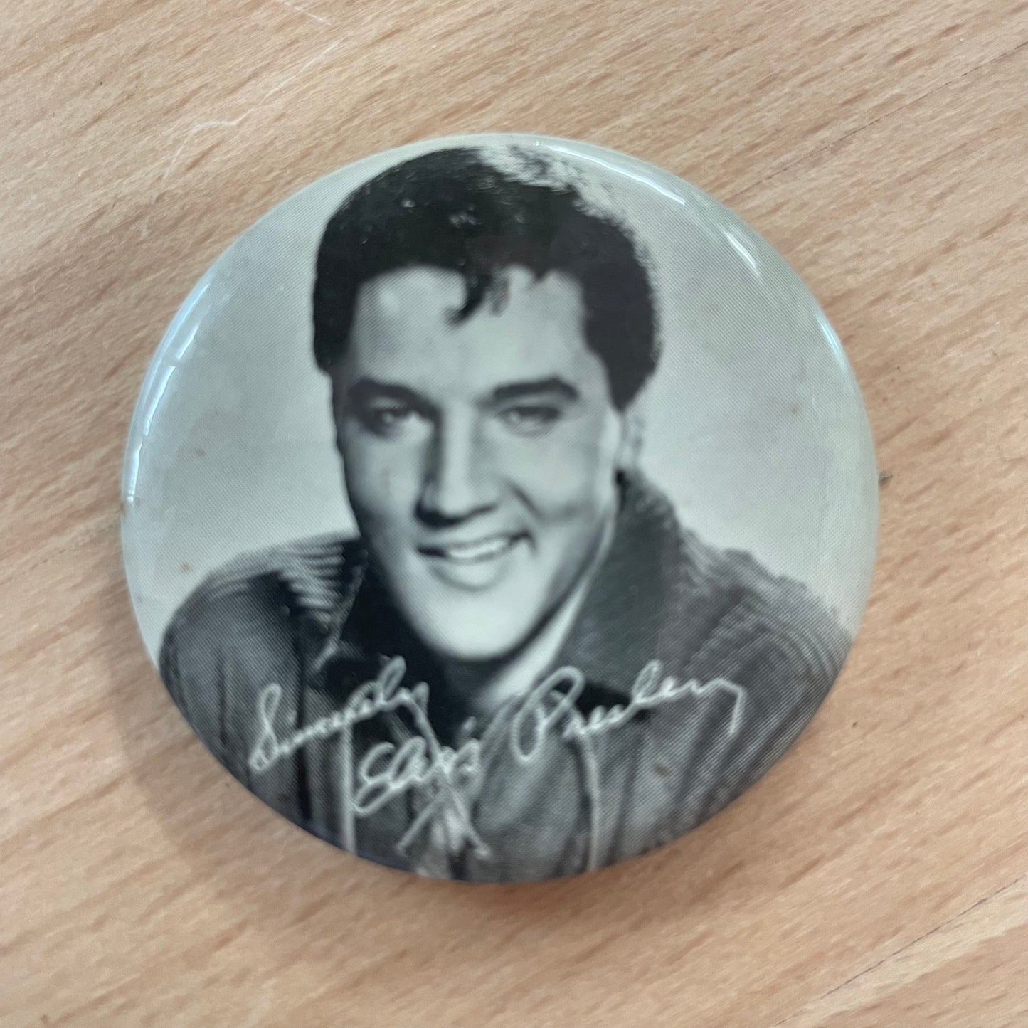 Vintage Elvis Presley Fan Club Button – 1950s Rock & Roll Memorabilia (1.75")