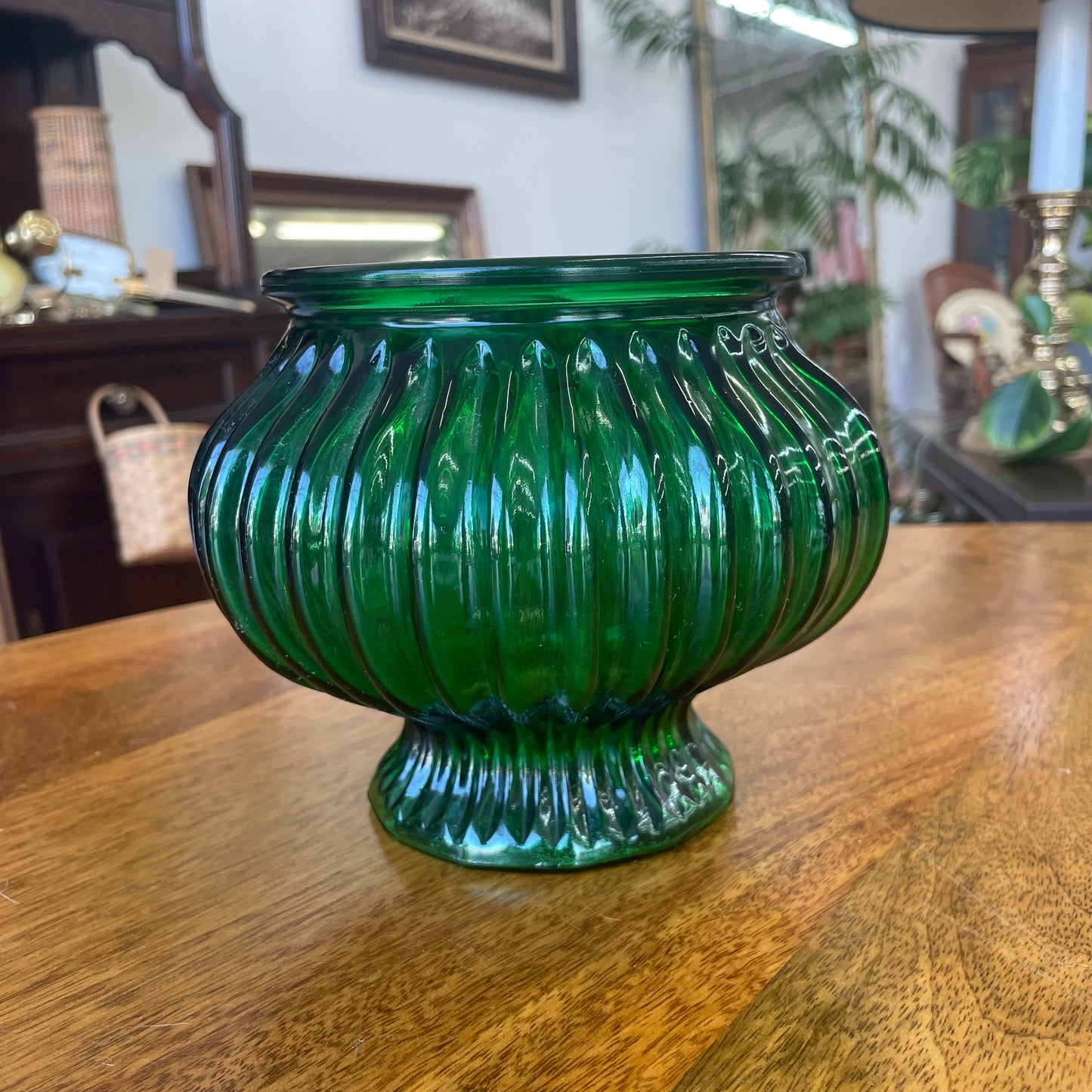 E.O. Brody G105 Emerald Green Ribbed Glass Pedestal Vase, Mid-Century