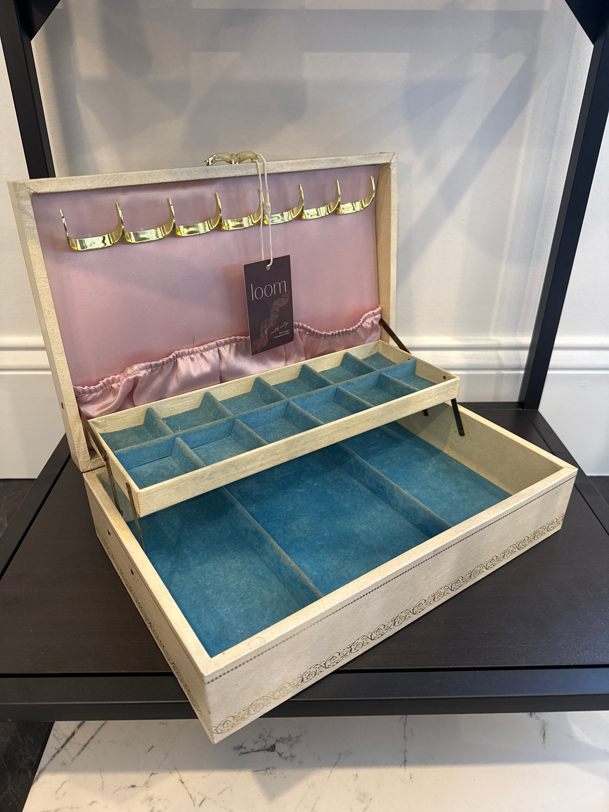 Mele jewelry box