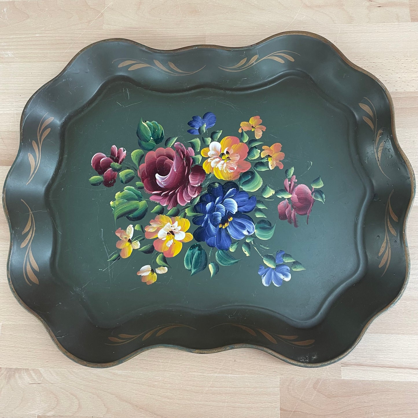Hand-Painted Nashco Green Tole Tray with Floral Design, 1950s Vintage