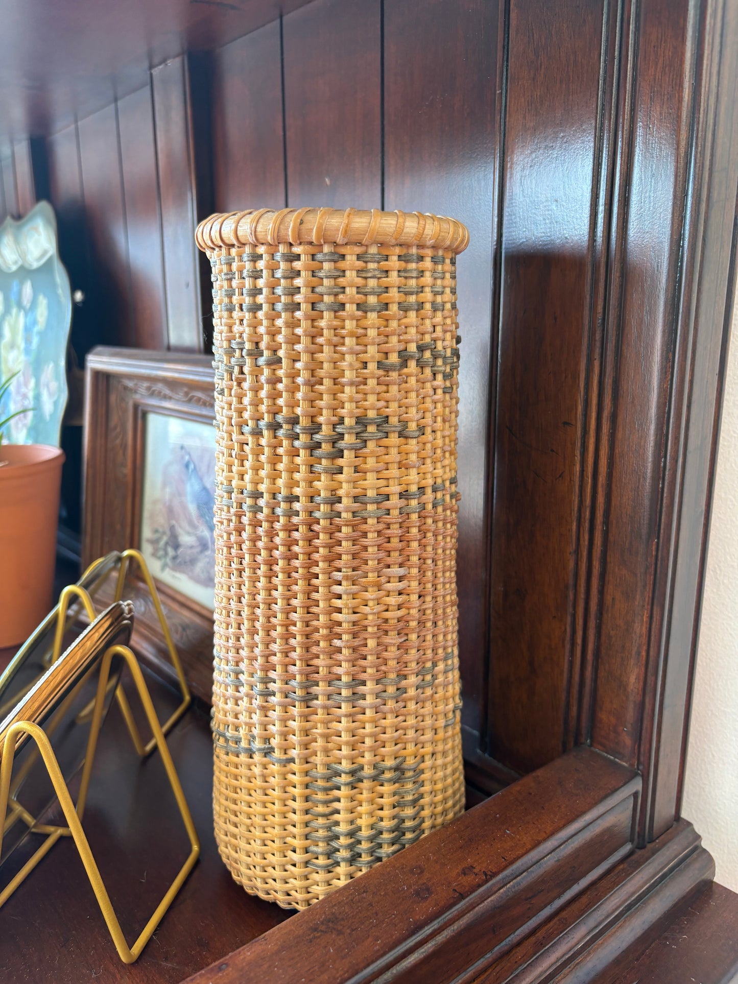Tall Handwoven Wicker Vase – Nantucket Style Basketry Flower Holder