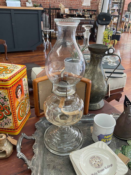 Octogon shaped oil lamp