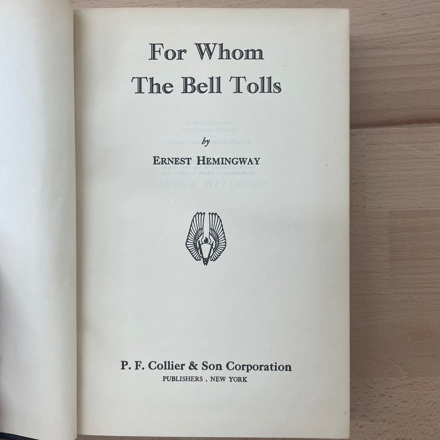 Ernest Hemingway Collier Classics – For Whom the Bell Tolls & A Farewell to Arms