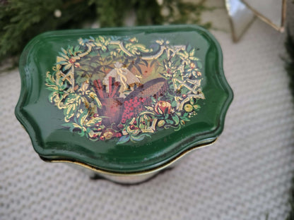 Set of 4 Vintage 1981 Avon Fruit Garden Christmas Tins – Green & Gold Holiday Storage Containers, Made in England – photo 9 of 9
