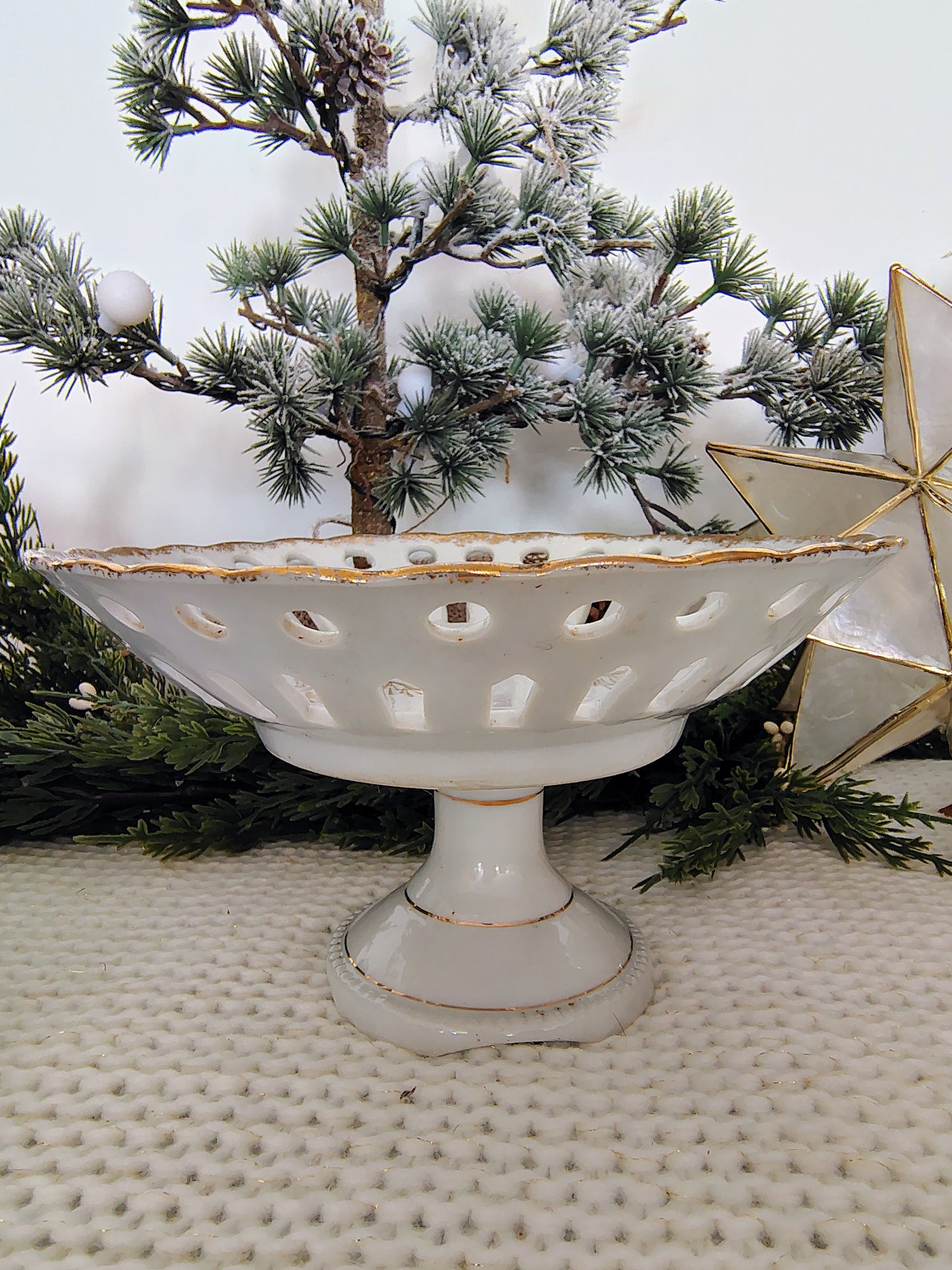 Royal Halsey Fine China Pedestal Bowl – Reticulated Edge, Gold Pinecone Design