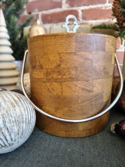 Vintage Irvinware Wood Ice Bucket – Chrome Lid & Handle