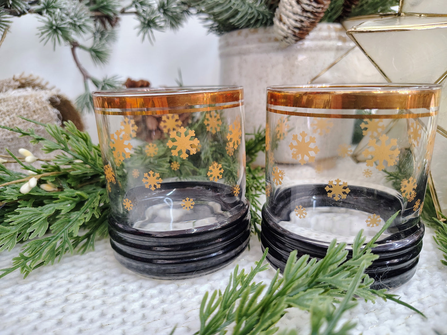 Vintage Sakura Sango Gold Snowflake Christmas Glasses – Set of 2