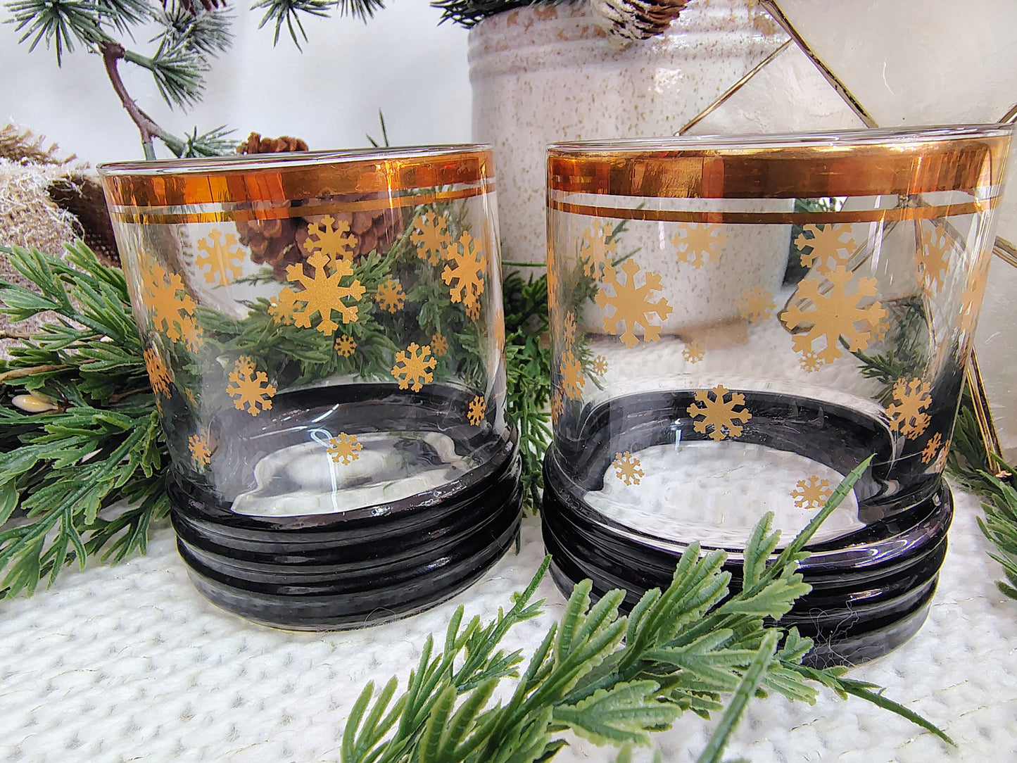 Vintage Sakura Sango Gold Snowflake Christmas Glasses – Set of 2